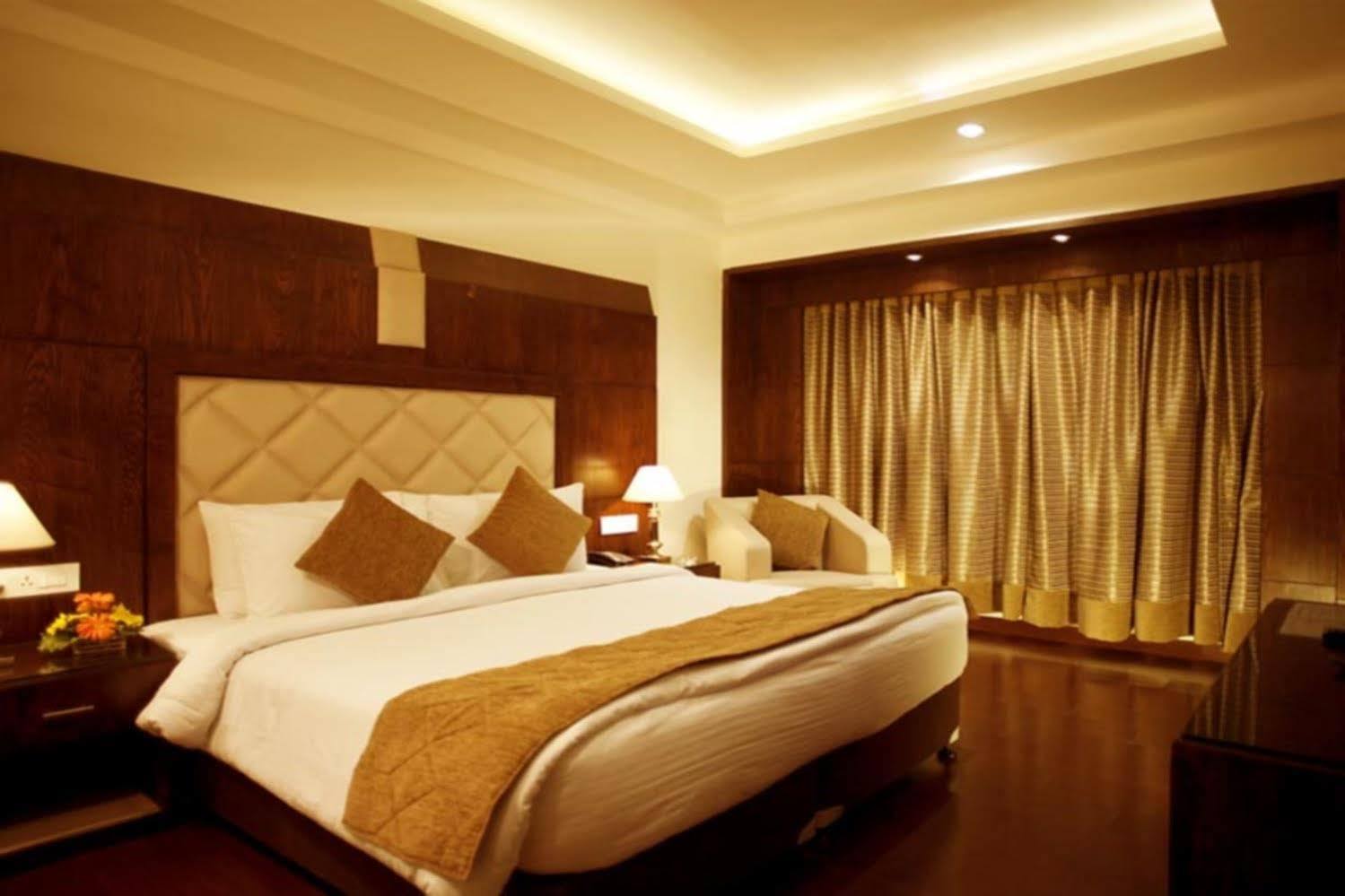 Vijay Intercontinental Hotel Kanpur Luaran gambar